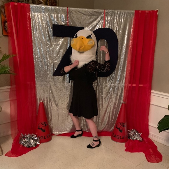 Meet your Posher, Jillian - Picture 3 of 7